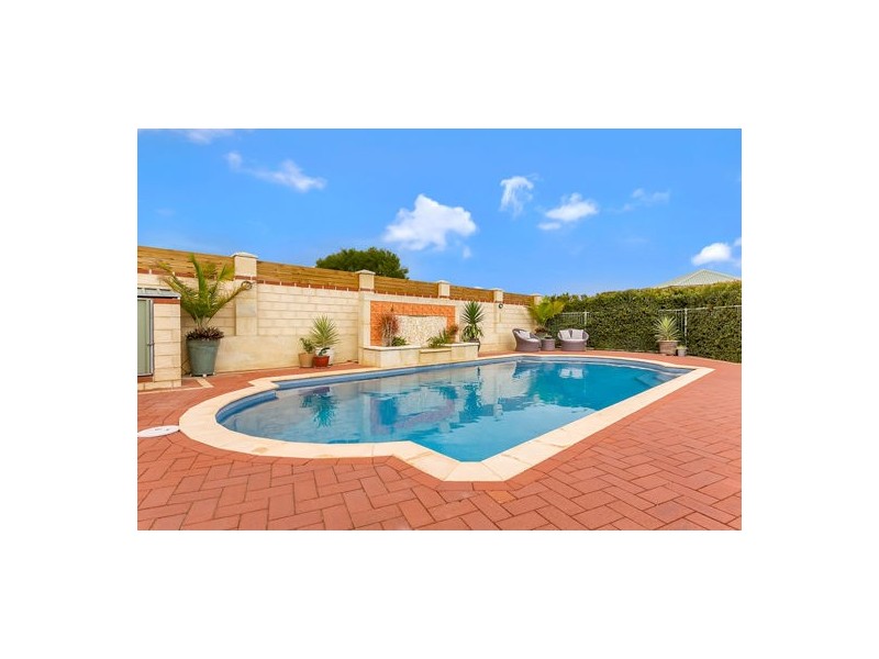 22 Caldera Close, Mindarie WA 6030