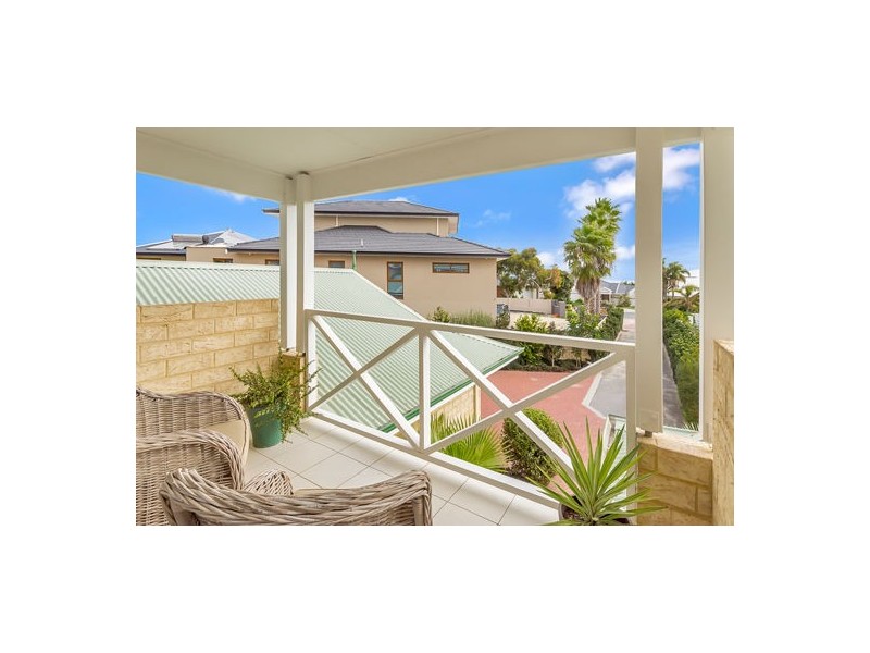 22 Caldera Close, Mindarie WA 6030