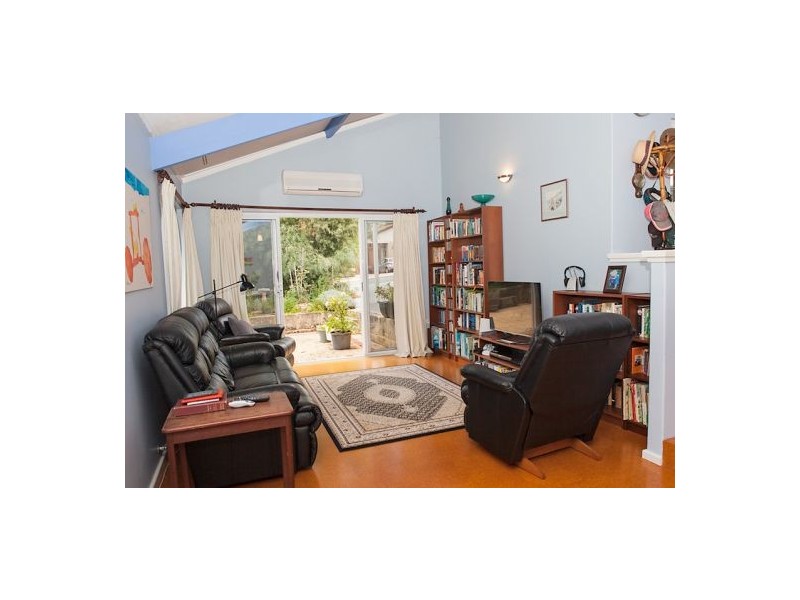 10 Lakeway, Claremont WA 6010