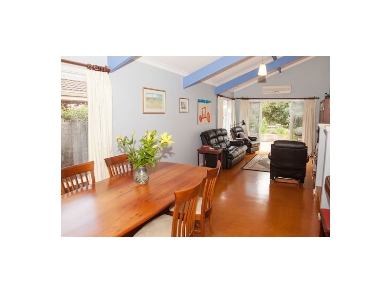 10 Lakeway, Claremont WA 6010