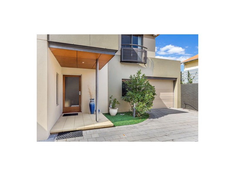 4/64 Labouchere Road, South Perth WA 6151