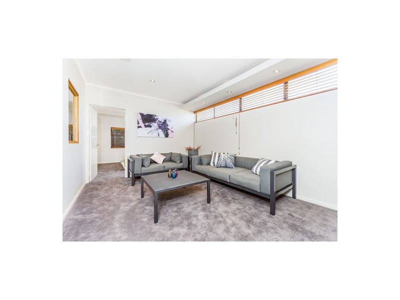 4/64 Labouchere Road, South Perth WA 6151