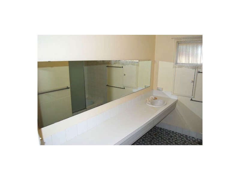 17 Lovell Way, Bayswater WA 6053