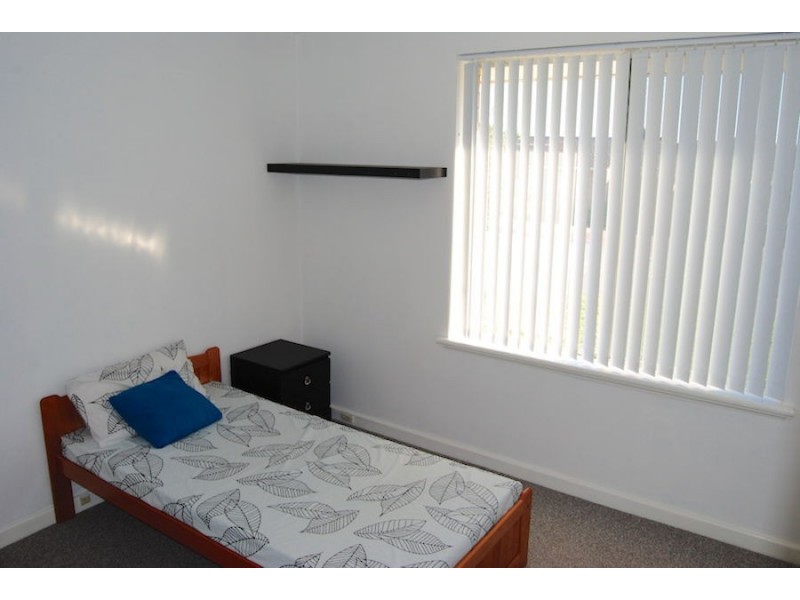 98B Cedric Street, Stirling WA 6021