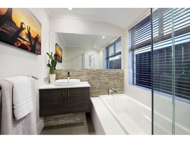 3 Longstaff Avenue, Alkimos WA 6038