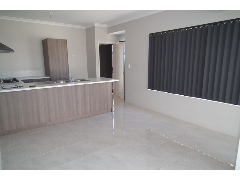 3/44 Russell Road, Madeley WA 6065