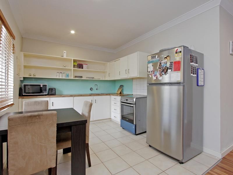 3/39-41 Delphine Ave, Dianella WA 6059