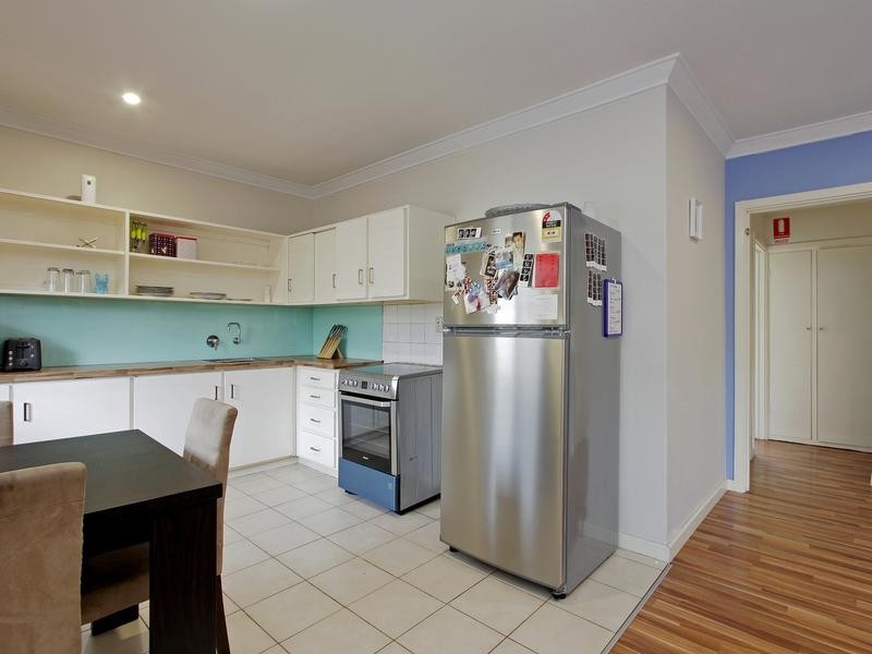 3/39-41 Delphine Ave, Dianella WA 6059