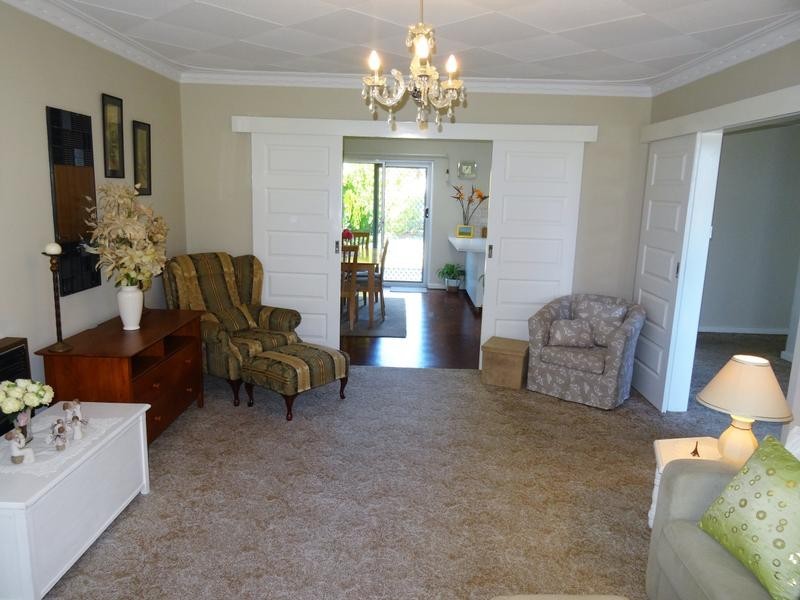 6 Ontario Rd, Dianella WA 6059