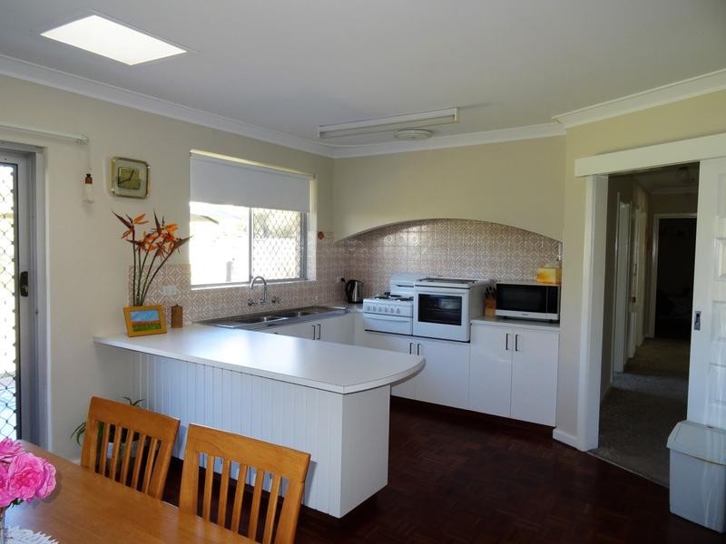 6 Ontario Rd, Dianella WA 6059