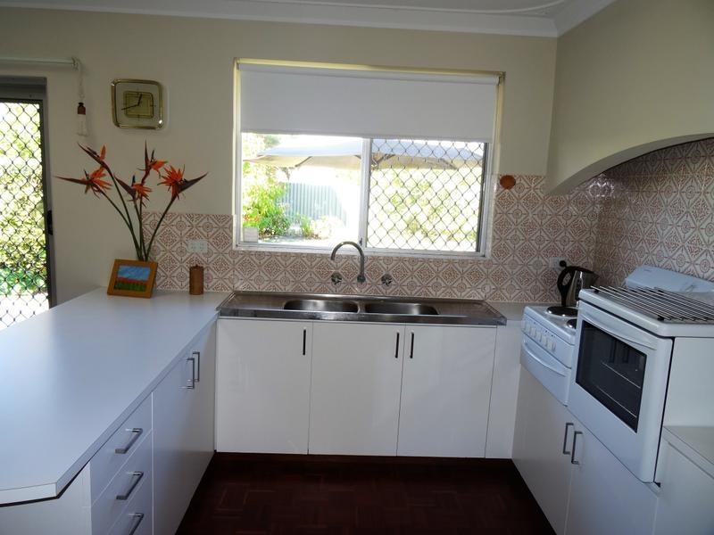 6 Ontario Rd, Dianella WA 6059