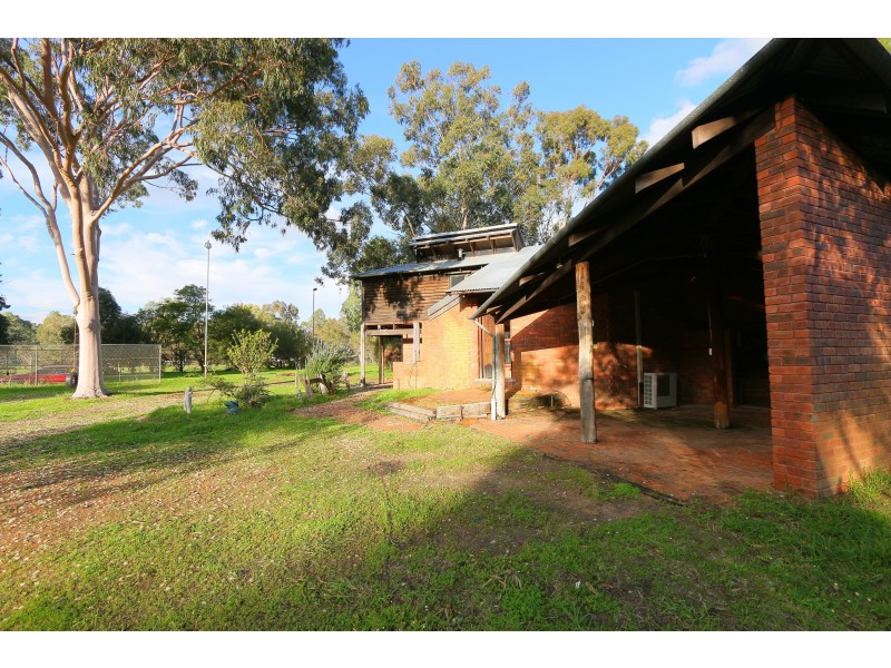330 Paterson Road, Pinjarra WA 6208
