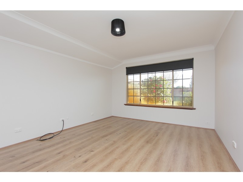 50 Wicks St, Eden Hill WA 6054