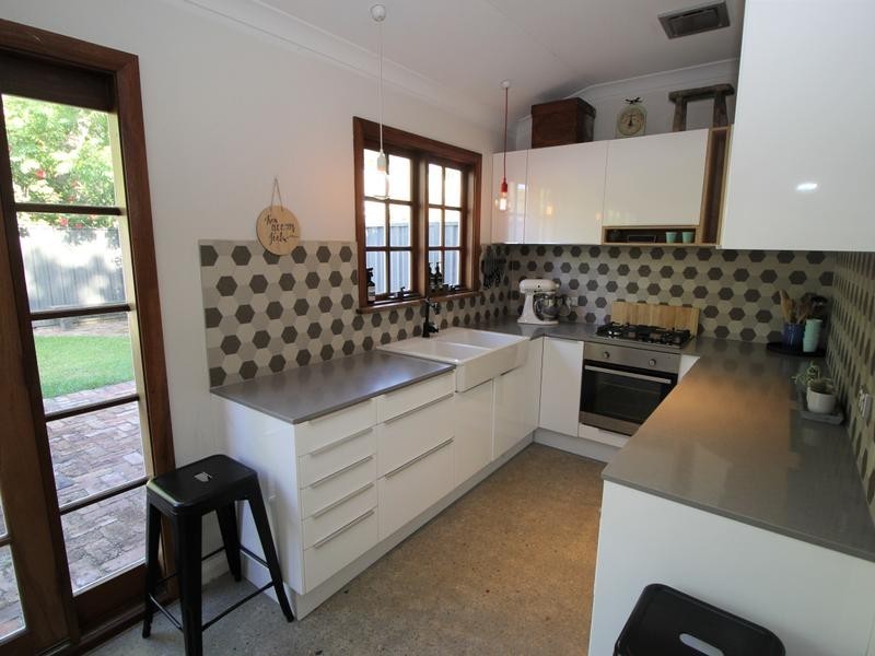 21 Station Street, Guildford WA 6055