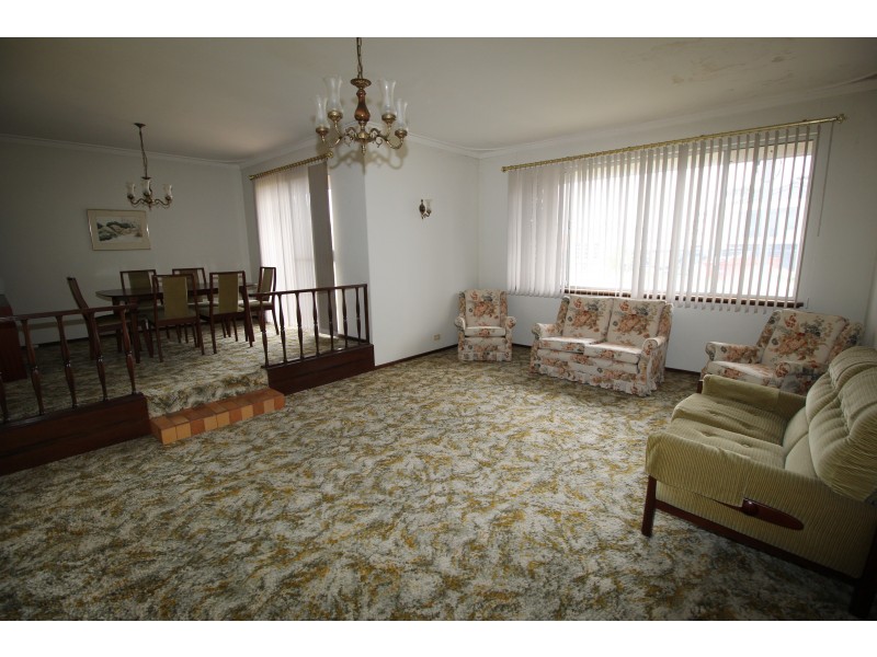 9 HANNABY STREET, Dianella WA 6059