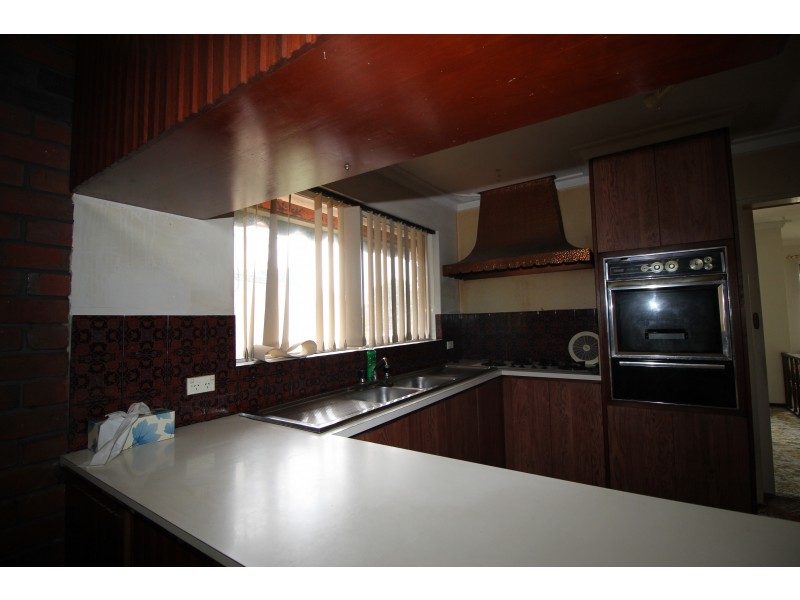 9 HANNABY STREET, Dianella WA 6059