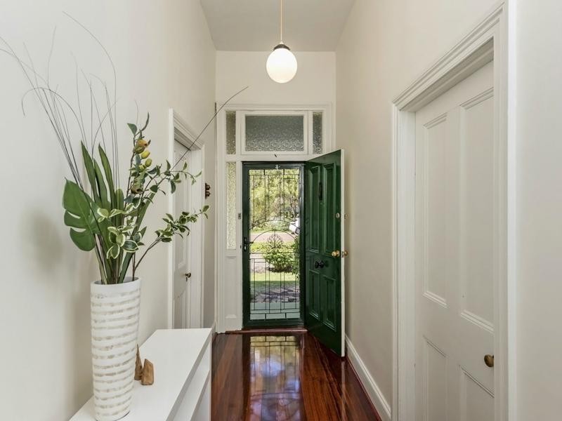 60 Helena Street, Guildford WA 6055