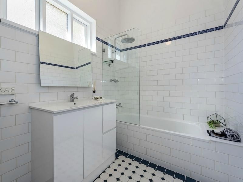 60 Helena Street, Guildford WA 6055