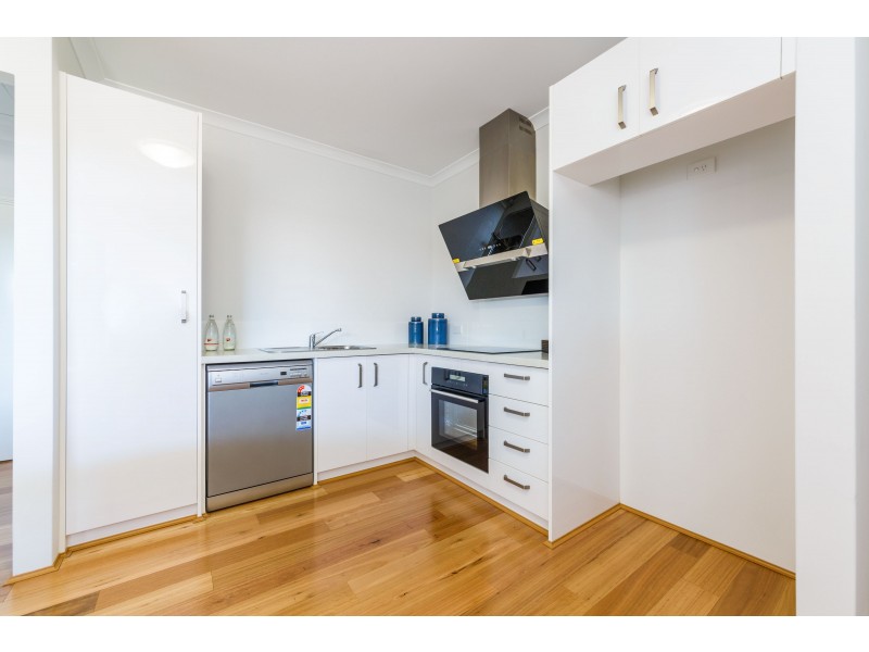 6/107 Odin Rd, Innaloo WA 6018