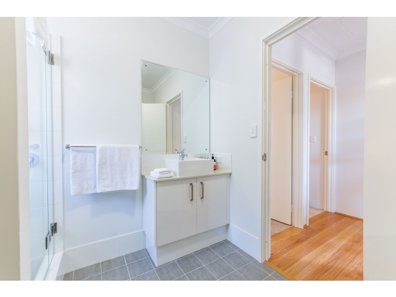 6/107 Odin Rd, Innaloo WA 6018