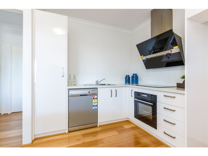 6/107 Odin Rd, Innaloo WA 6018