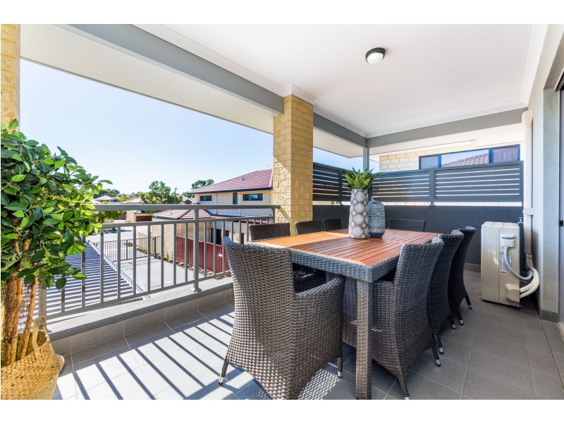 6/107 Odin Rd, Innaloo WA 6018