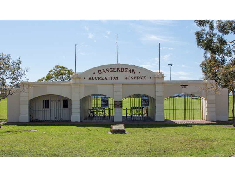 4A Prowse Street, Bassendean WA 6054