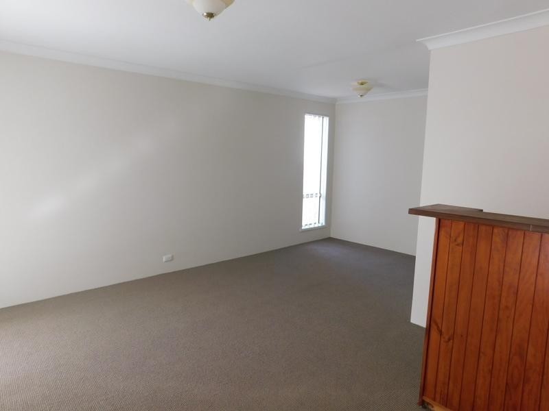 10 Fleetwood Circuit, Woodvale WA 6026