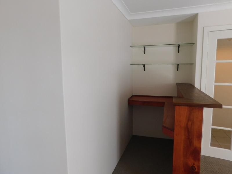 10 Fleetwood Circuit, Woodvale WA 6026