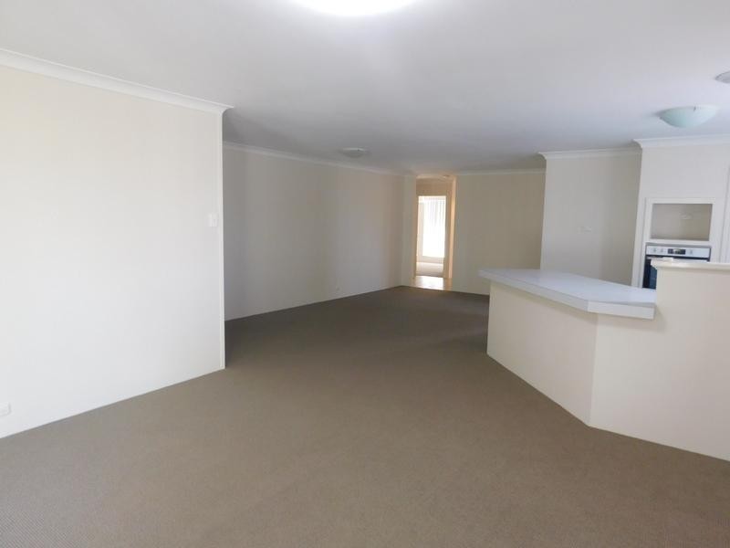 10 Fleetwood Circuit, Woodvale WA 6026