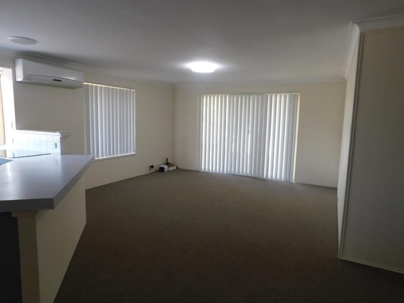 10 Fleetwood Circuit, Woodvale WA 6026
