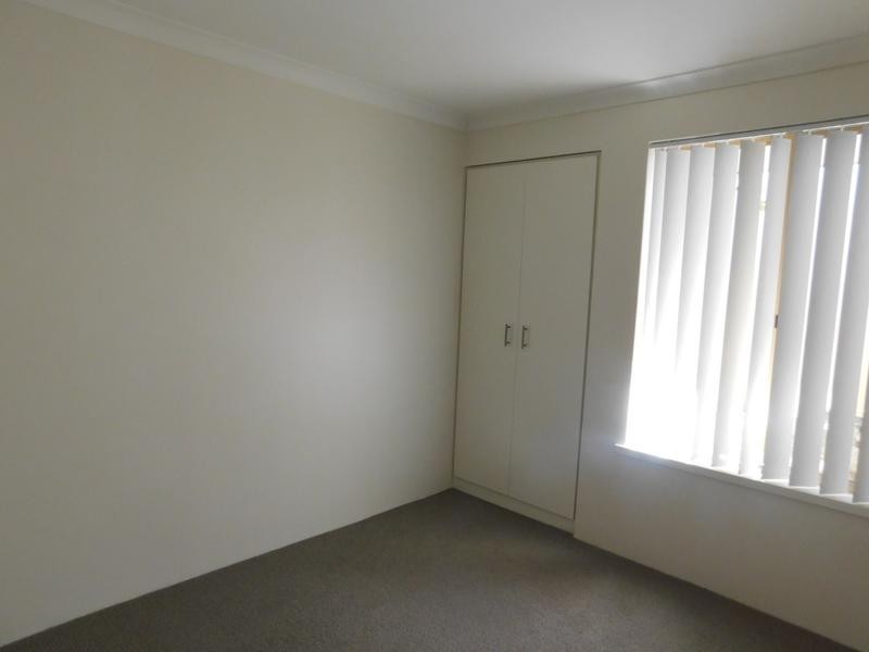 10 Fleetwood Circuit, Woodvale WA 6026
