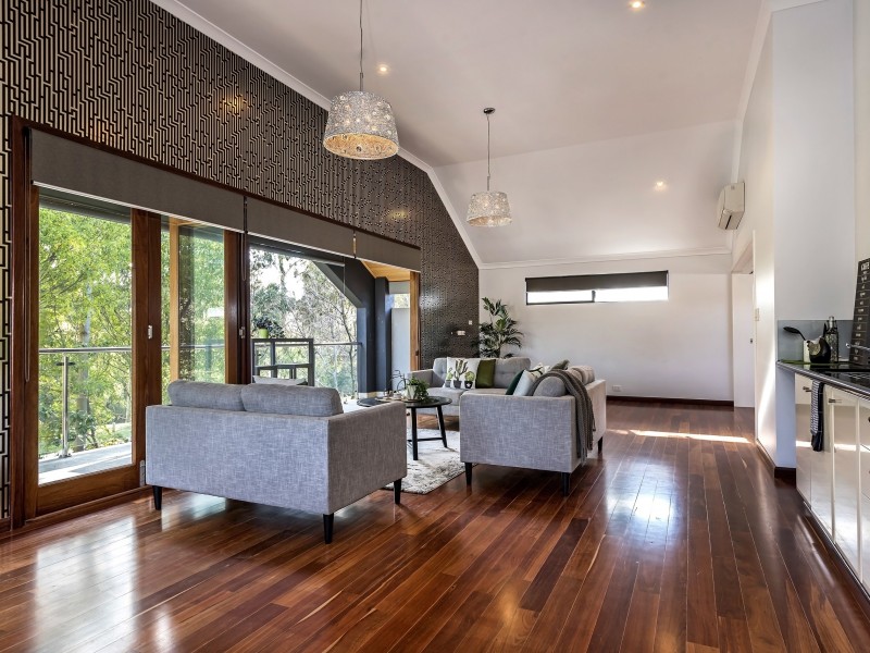 21 River Bank Boulevard, South Guildford WA 6055