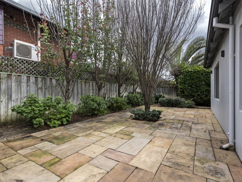 21 River Bank Boulevard, South Guildford WA 6055