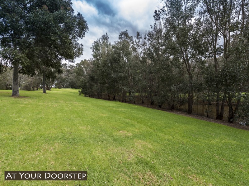 21 River Bank Boulevard, South Guildford WA 6055