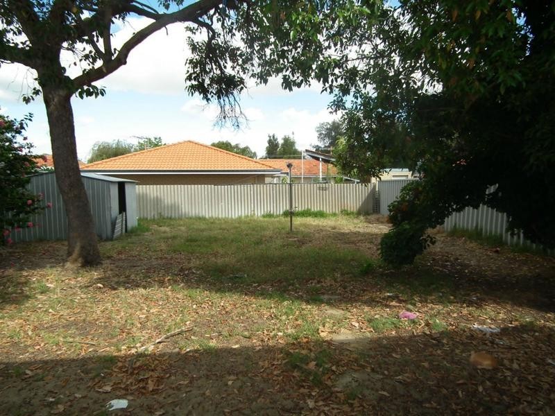 54 Redcliffe Avenue, Balga WA 6061