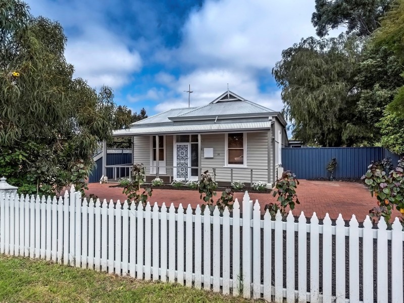35 Lord Street, Bassendean WA 6054