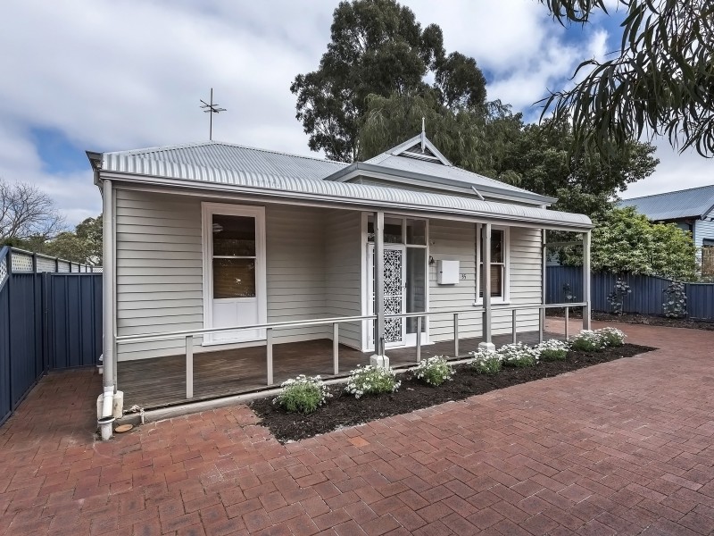 35 Lord Street, Bassendean WA 6054