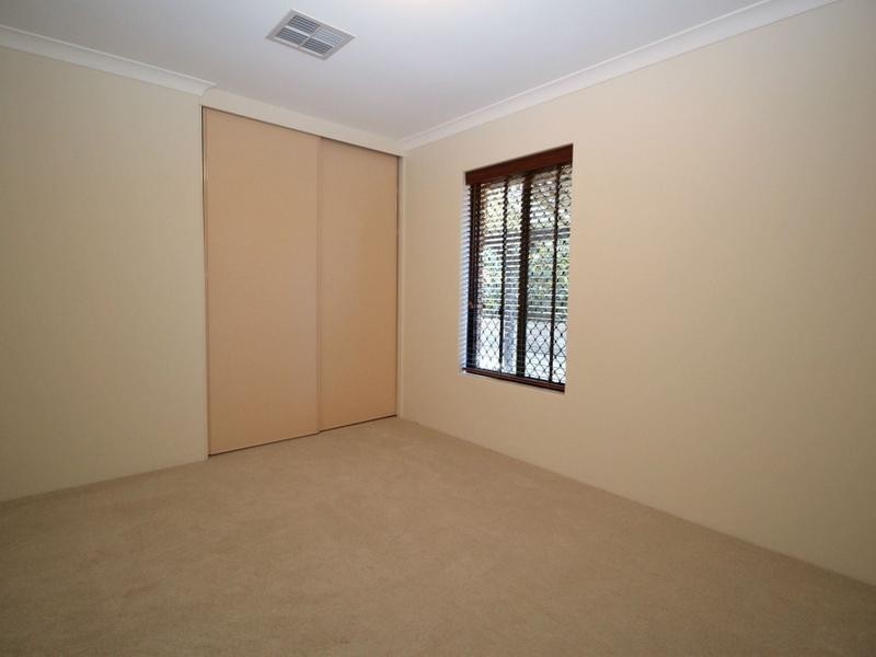 20/8 Garnsworthy Place, Bassendean WA 6054