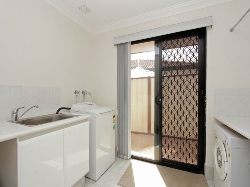 7 Houghton Close, South Guildford WA 6055