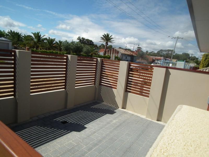 4/68 West Churchill Avenue, Munster WA 6166