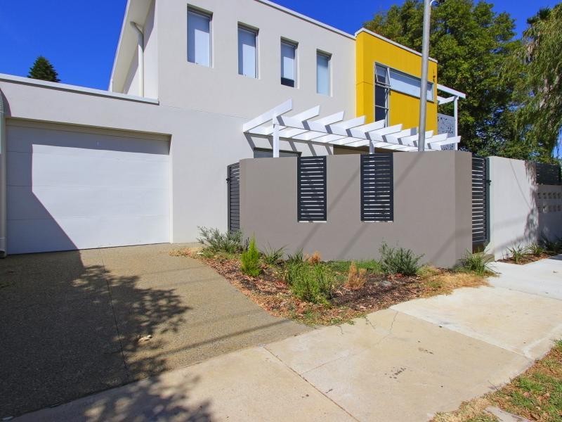 3/18 Mathoura Street, Midland WA 6056