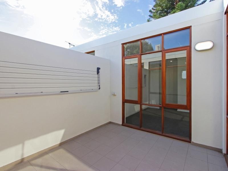 3/18 Mathoura Street, Midland WA 6056