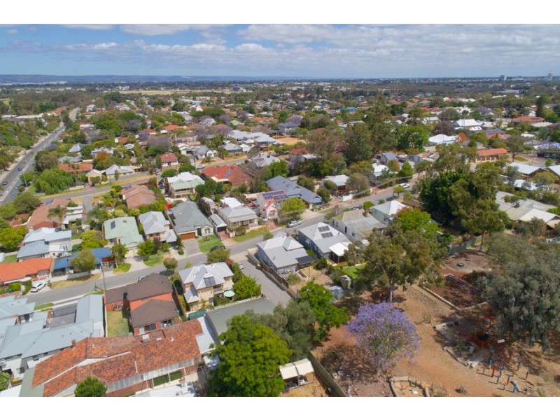 12 HILL STREET, Bayswater WA 6053