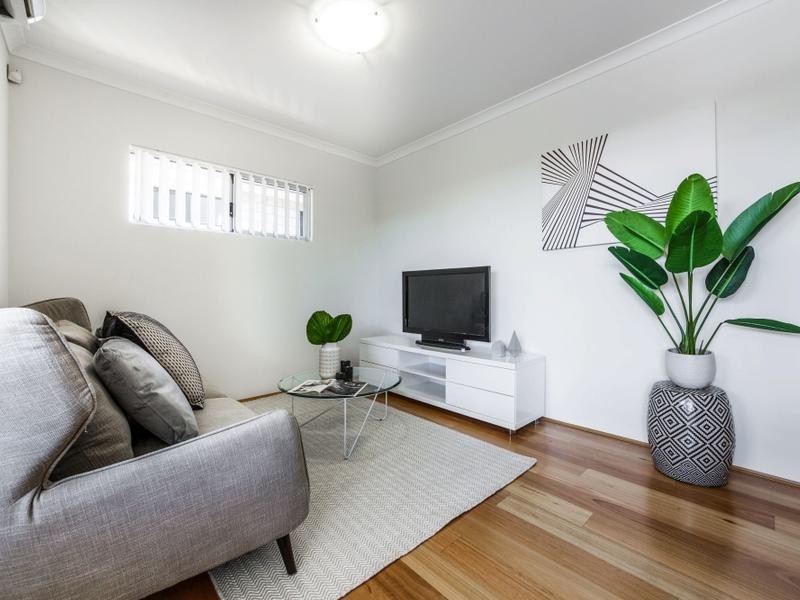 1/107 Odin Rd, Innaloo WA 6018