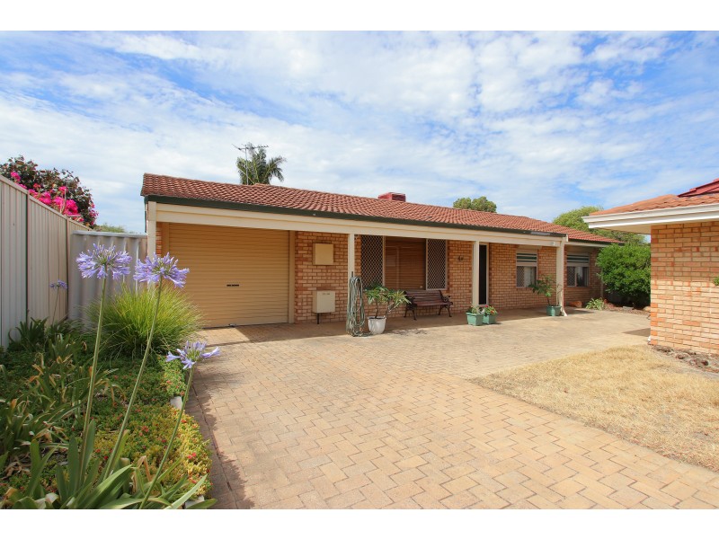 b/4 NOVA COURT, Marangaroo WA 6064