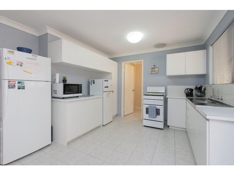 b/4 NOVA COURT, Marangaroo WA 6064