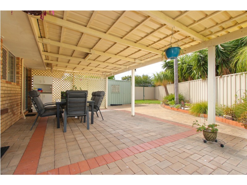 b/4 NOVA COURT, Marangaroo WA 6064