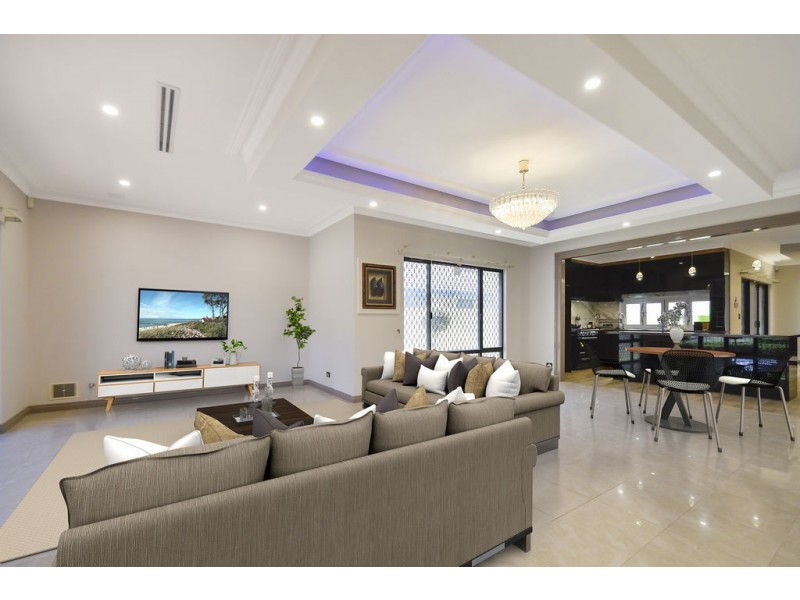 3 Gilfillan Green, Dianella WA 6059