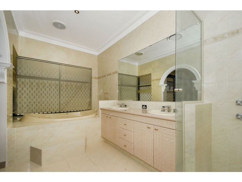 3 Gilfillan Green, Dianella WA 6059